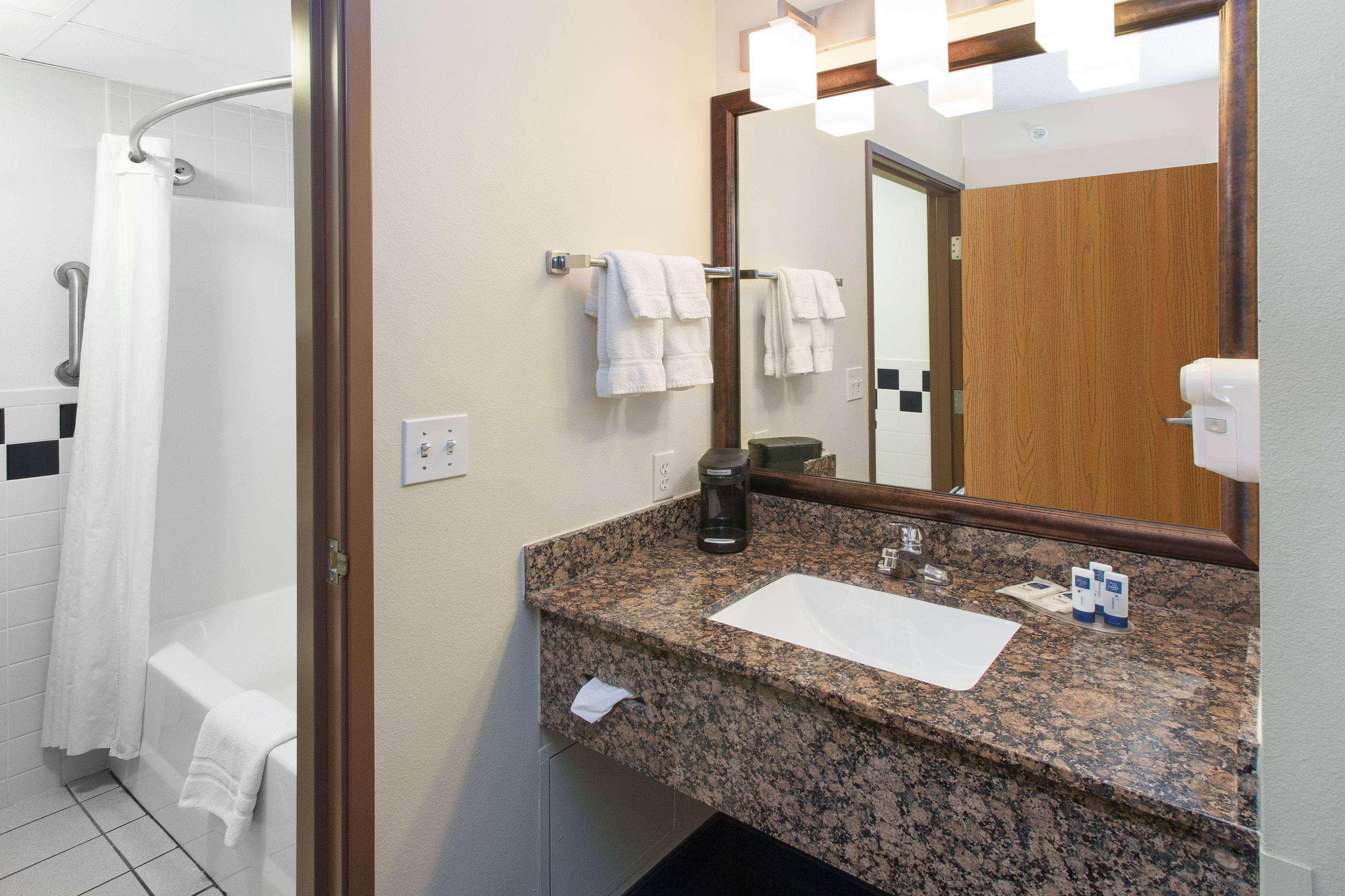 Americinn By Wyndham Webster City מראה חיצוני תמונה